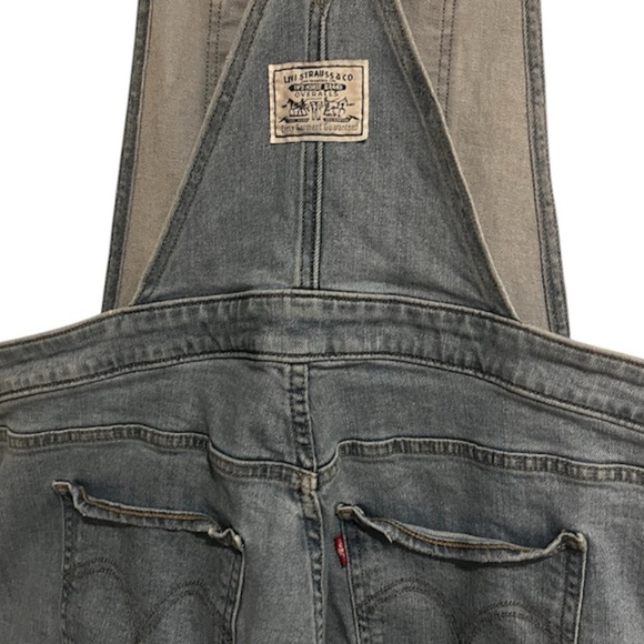 Levi’s Denim Shortalls - Picture 5 of 9